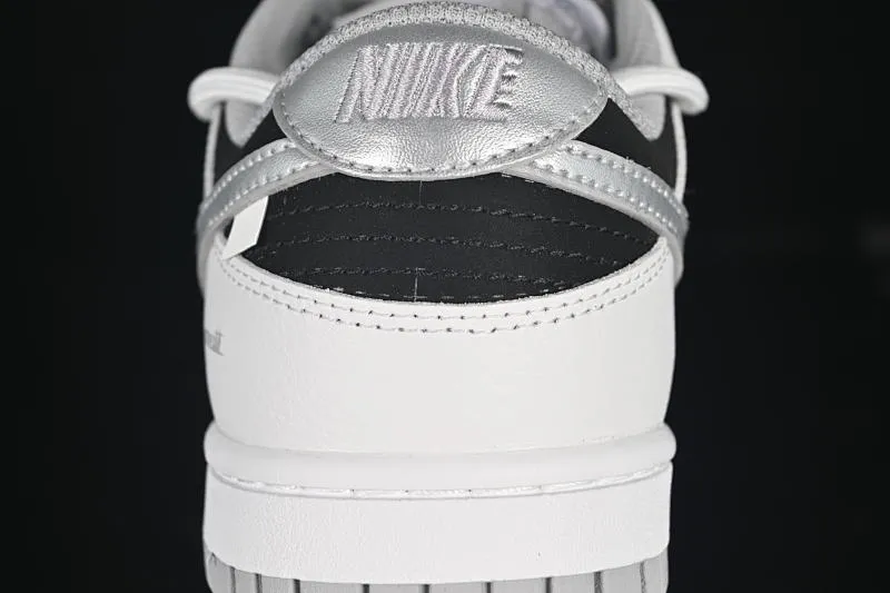 All categories Nk SB Dunk Series Nk SB Dunk Low High-end customized low-top sneakers Nike SB Dunk Low "Just Do it" Strap black and silver Anniversary high-end customized low-top casual sneakers WS0414-025